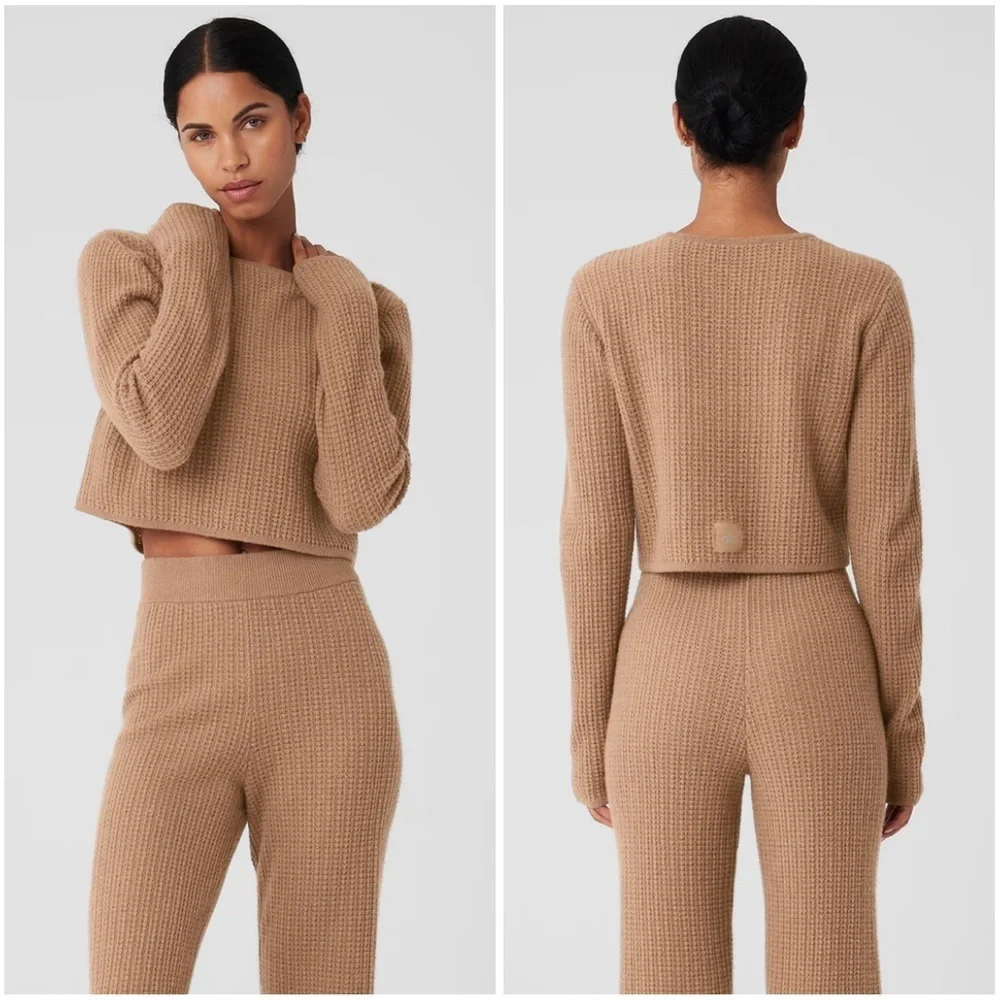 ALO Cashmere Plush Waffle Cropped Long Sleeve Toasted Almond Tan Size Small